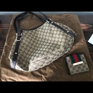 GUCCI Abbey shoulder tote and matching wallet.